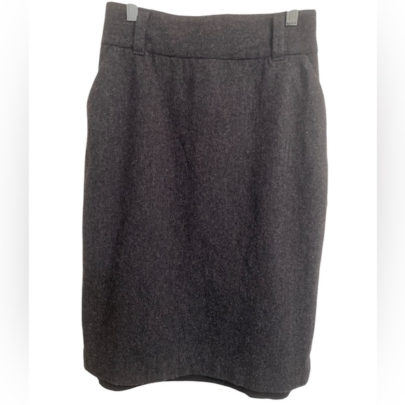 Banana Republic Charcoal Wool Blend Suit Blazer with Belt Skirt - Picture 9 of 15